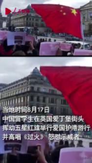 年货市场创意礼盒颜值高销售旺